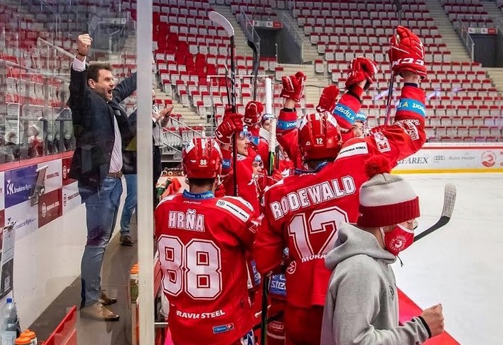 České extraligové finále aj s fanúšikmi na tribúnach